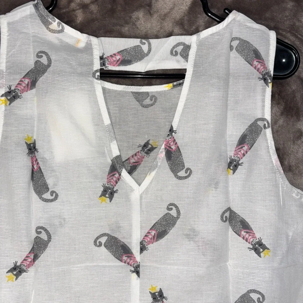 Tulip B Tank Top Womens‎ Medium White Cat Queen Princess Print Cotton Button Up